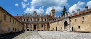 Padula_certosa_cour